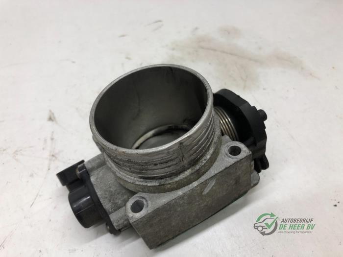 Gebrauchte Drosselklappengehäuse Volvo V40 (VW) 1.8 16V Preis € 30,00 Margenregelung angeboten von Autobedrijf de Heer B.V.