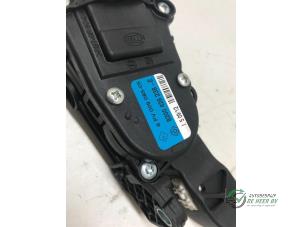 Gaspedalsensor från en Renault Twingo II (CN) 1.2 16V 2012