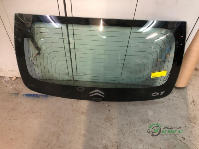 Usados Ventanilla detrás Citroen C1 1.0 12V Precio € 75,00 Norma de margen ofrecido por Autobedrijf de Heer B.V.