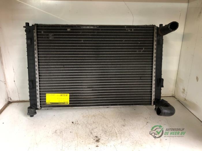 Gebrauchte Kühler Ford Fiesta 5 (JD/JH) 1.4 16V Preis € 50,00 Margenregelung angeboten von Autobedrijf de Heer B.V.