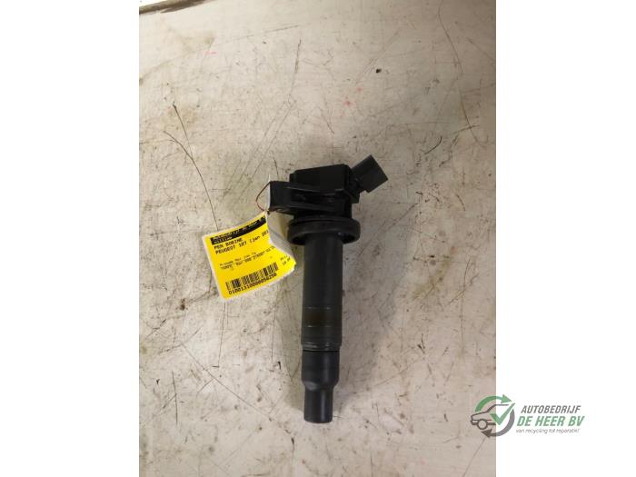 Pen ignition coil from a Peugeot 107 1.0 12V 2013