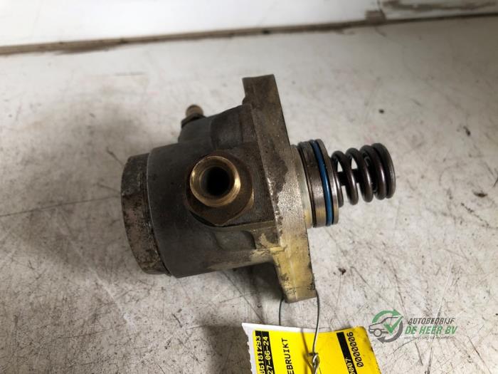 Begagnade Högtryckspump Volkswagen Polo V (6R) Pris € 75,00 Marginaltabell erbjuds av Autobedrijf de Heer B.V.