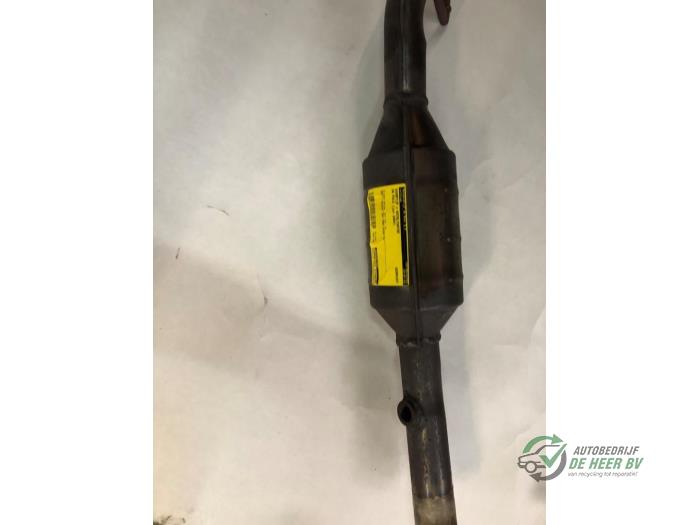 Used Front pipe + catalyst Volkswagen Polo IV (9N1/2/3) 1.4 16V Price € 150,00 Margin scheme offered by Autobedrijf de Heer B.V.