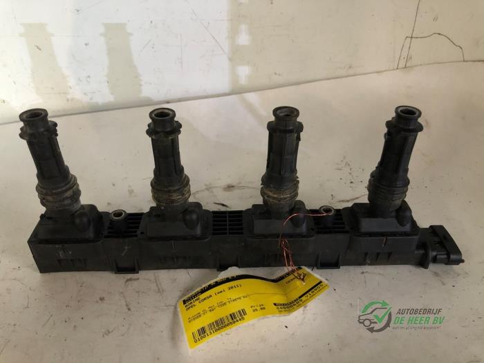 Usagé Bobine Opel Corsa D 1.2 16V Prix € 25,00 Règlement à la marge proposé par Autobedrijf de Heer B.V.