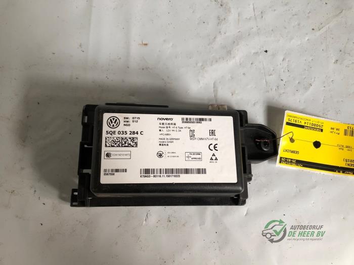 Używane Modul (rózne) Volkswagen Golf VII (AUA) 1.4 GTE 16V Cena € 30,00 Procedura marży oferowane przez Autobedrijf de Heer B.V.