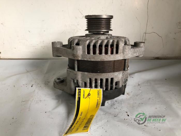 Gebrauchte Dynamo Chevrolet Cruze (300) 2.0 D 16V Preis € 50,00 Margenregelung angeboten von Autobedrijf de Heer B.V.