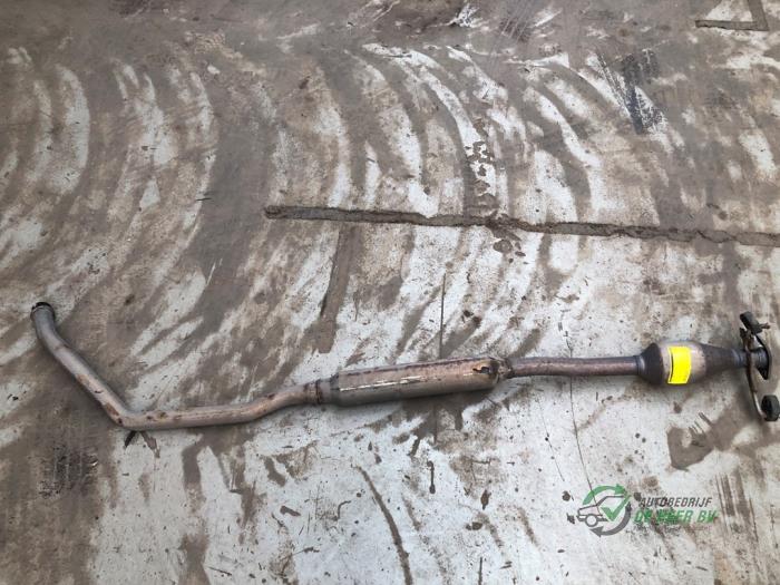 Used Front pipe + catalyst Suzuki SX4 (EY/GY) 1.6 16V 4x2 Price € 100,00 Margin scheme offered by Autobedrijf de Heer B.V.