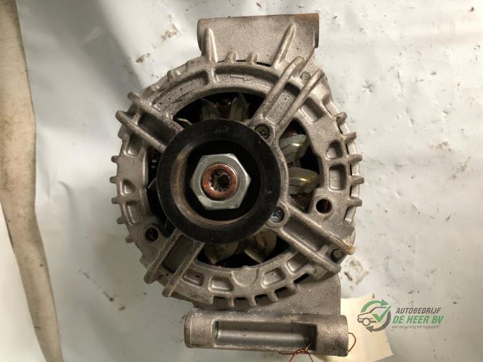 Begagnade Dynamo BMW Mini (R50/53) 1.6 16V Cooper Pris € 75,00 Marginaltabell erbjuds av Autobedrijf de Heer B.V.