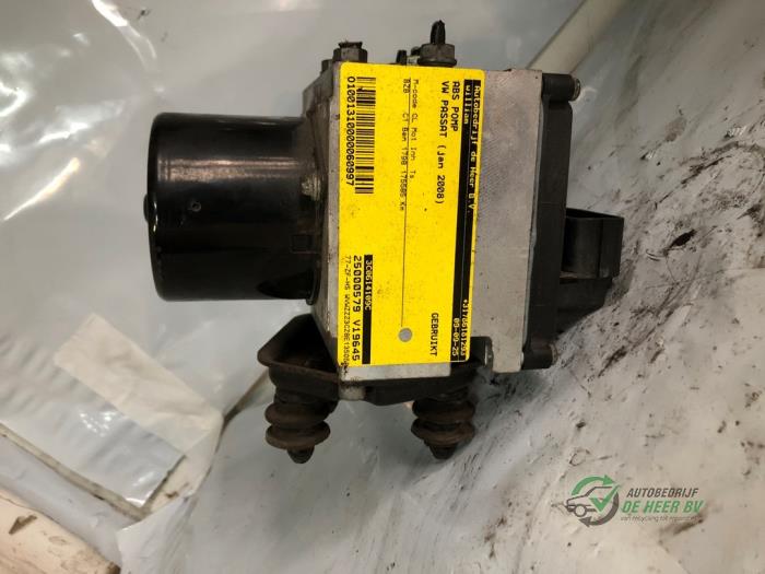 Gebrauchte ABS Pumpe Volkswagen Passat Variant (3C5) 1.8 TSI 16V Preis € 75,00 Margenregelung angeboten von Autobedrijf de Heer B.V.