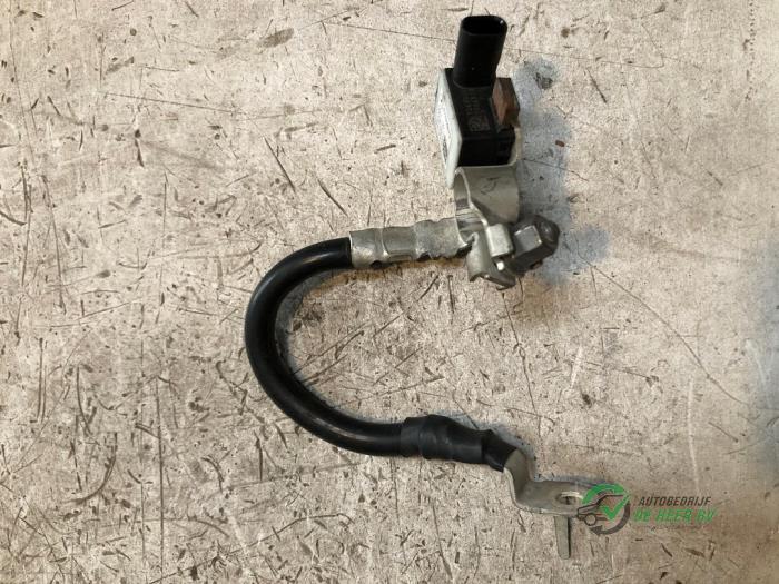 Begagnade Batterisensor Mercedes A Limousine (177.1) 1.3 A-250 e Turbo 16V Pris € 50,00 Marginaltabell erbjuds av Autobedrijf de Heer B.V.