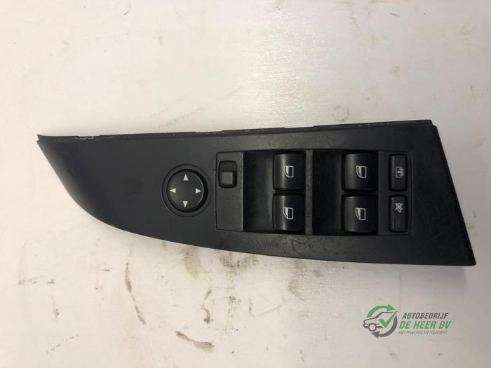 Usados Interruptor combinado de ventanillas BMW 5 serie (E60) 525i 24V Precio € 35,00 Norma de margen ofrecido por Autobedrijf de Heer B.V.