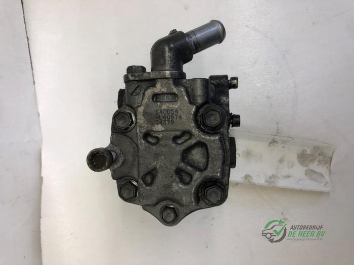 Begagnade Servostyrningspump Volkswagen Transporter T5 2.0 TDI DRF Pris € 50,00 Marginaltabell erbjuds av Autobedrijf de Heer B.V.