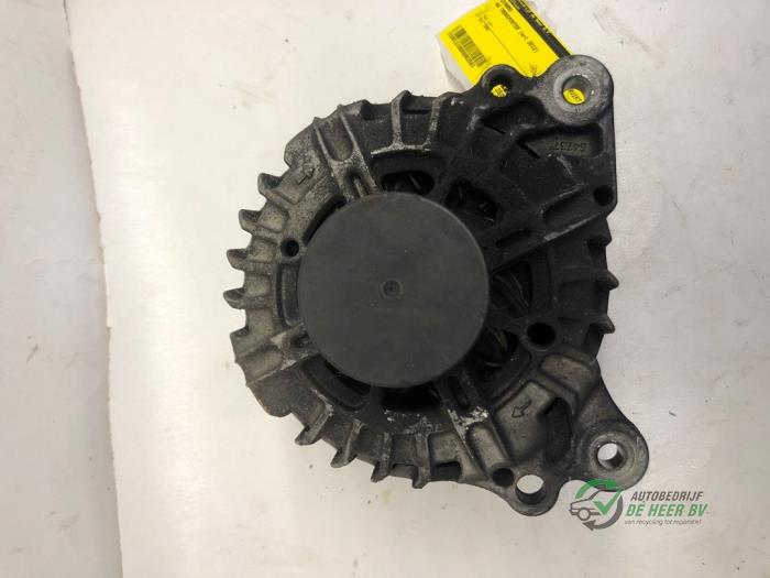 Begagnade Dynamo Volkswagen Transporter T5 2.0 TDI DRF Pris € 50,00 Marginaltabell erbjuds av Autobedrijf de Heer B.V.