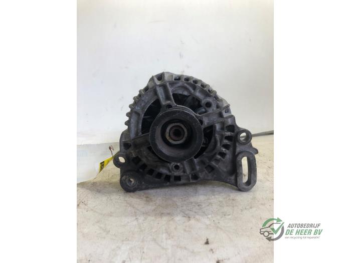 Begagnade Dynamo Volkswagen Fox (5Z) 1.2 Pris € 50,00 Marginaltabell erbjuds av Autobedrijf de Heer B.V.