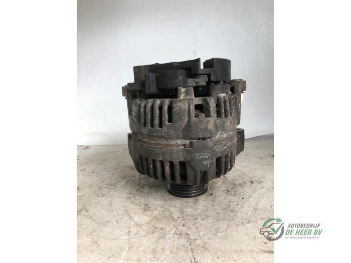 Begagnade Dynamo Opel Corsa D 1.4 16V Twinport Pris € 35,00 Marginaltabell erbjuds av Autobedrijf de Heer B.V.