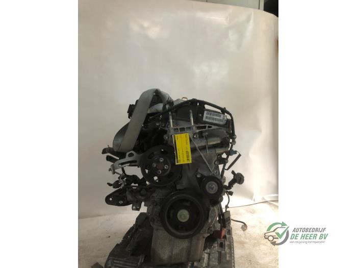 Używane Silnik Suzuki Splash 1.0 12V Cena € 300,00 Procedura marży oferowane przez Autobedrijf de Heer B.V.