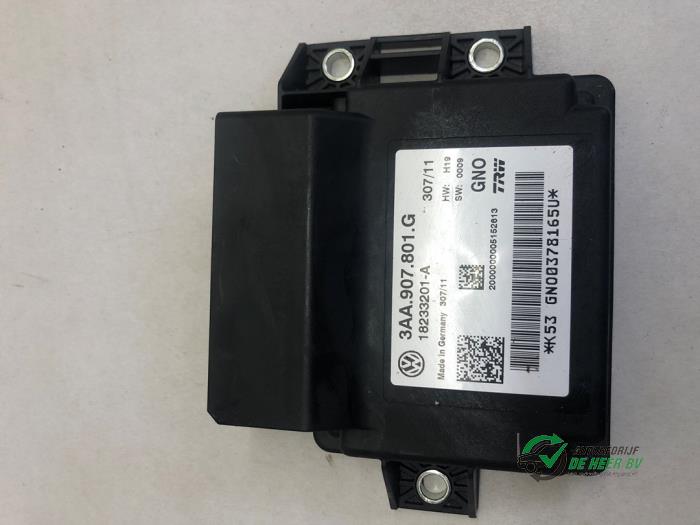 Usagé Module frein à main Volkswagen Passat Variant (365) 1.4 TSI 16V Prix € 35,00 Règlement à la marge proposé par Autobedrijf de Heer B.V.