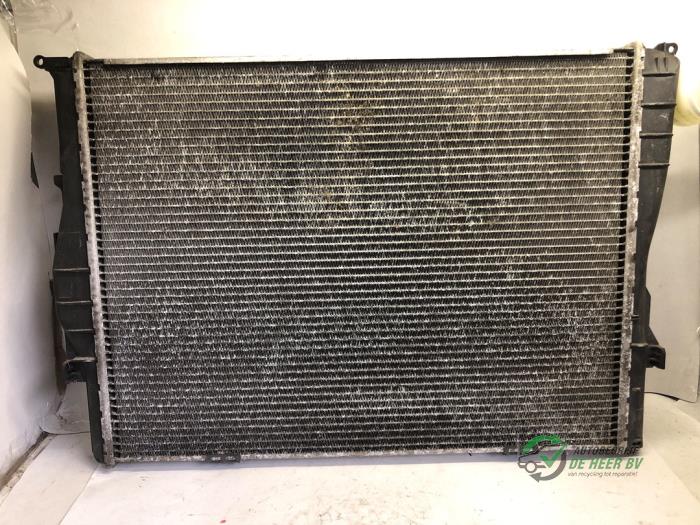 Gebrauchte Kühler BMW 3 serie (E90) 316i 16V Preis € 35,00 Margenregelung angeboten von Autobedrijf de Heer B.V.