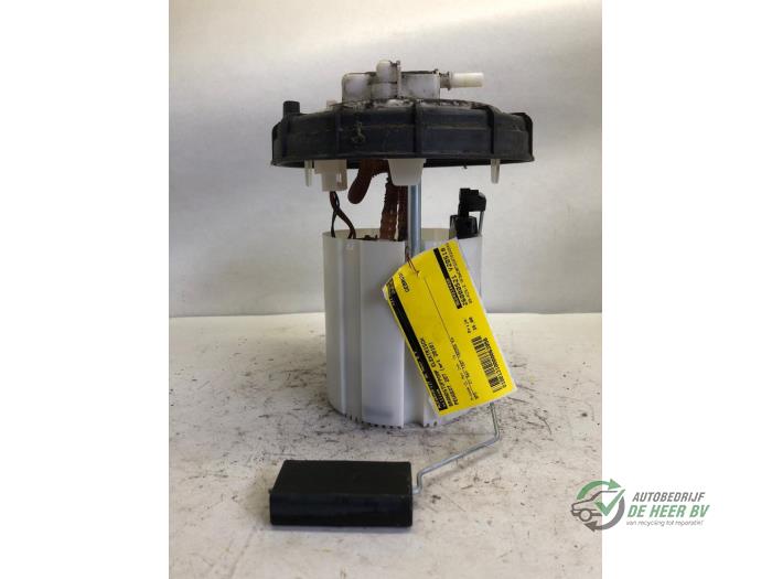 Usagé Pompe à carburant Peugeot 207/207+ (WA/WC/WM) 1.4 16V VTi Prix € 35,00 Règlement à la marge proposé par Autobedrijf de Heer B.V.