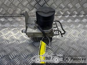 Usagé Pompe ABS Mercedes CLK (W208) 2.0 200 16V Prix sur demande proposé par TH Palinckx VOF