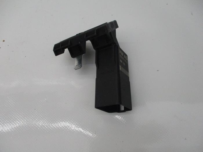 Glow plug relay Volkswagen Caddy 038907281D