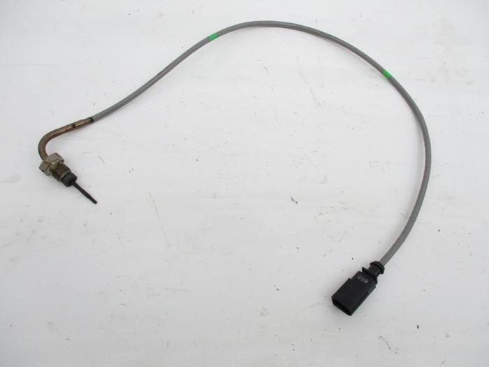 Gebrauchte Auspuff Temperatursensor Volkswagen Caddy Preis € 60,50 Mit Mehrwertsteuer angeboten von Autohandel P. Caron & Zoon B.V.