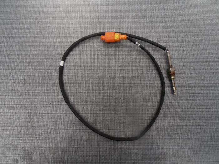 Gebrauchte Auspuff Temperatursensor Volkswagen Caddy Preis € 60,50 Mit Mehrwertsteuer angeboten von Autohandel P. Caron & Zoon B.V.