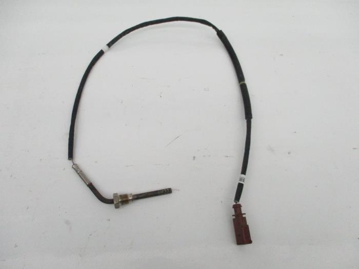 Gebrauchte Auspuff Temperatursensor Volkswagen Amarok Preis € 60,50 Mit Mehrwertsteuer angeboten von Autohandel P. Caron & Zoon B.V.
