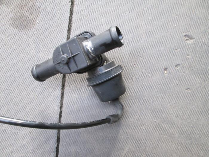 Begagnade Extra vattenpump Volkswagen Crafter 2.5 TDI 30/32/35/46/50 Pris € 18,15 Inklusive moms erbjuds av Autohandel P. Caron & Zoon B.V.