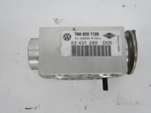 Used AC expansion valve Volkswagen Transporter Price € 36,30 Inclusive VAT offered by Autohandel P. Caron & Zoon B.V.