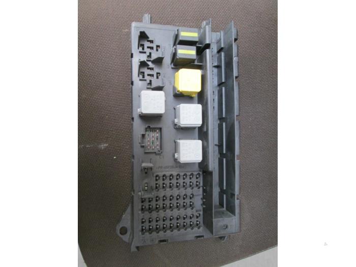Fuse box Volkswagen Crafter 2E0937615B