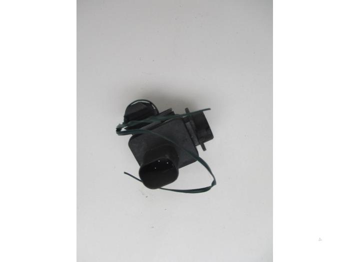 Begagnade Luftkvalitetssensor Volkswagen Amarok Pris € 15,13 Inklusive moms erbjuds av Autohandel P. Caron & Zoon B.V.