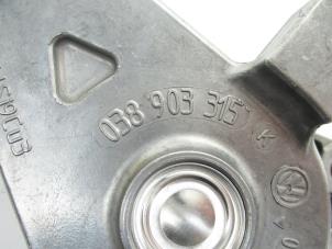 Spanrolle multiriem van een Volkswagen Caddy 2002