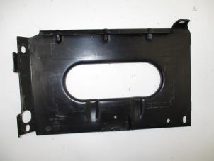 Used Battery box Volkswagen Transporter Price € 18,15 Inclusive VAT offered by Autohandel P. Caron & Zoon B.V.