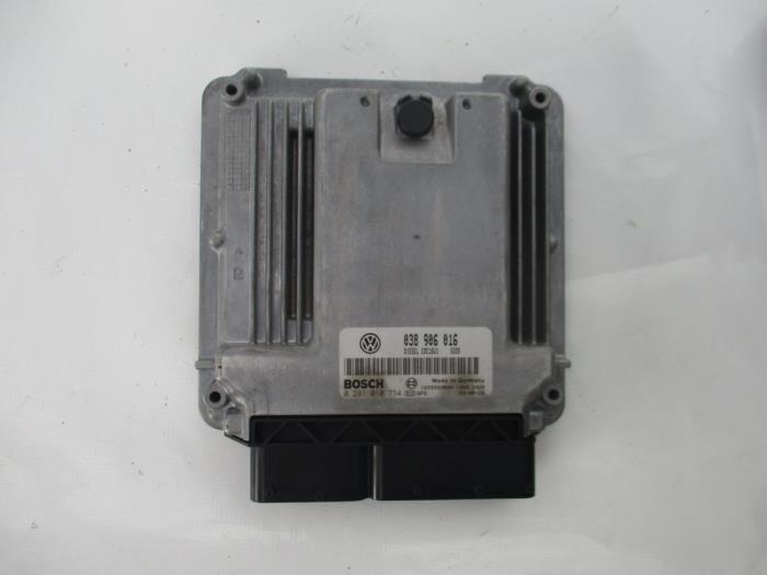 Used Engine management computer Volkswagen Transporter Price € 393,25 Inclusive VAT offered by Autohandel P. Caron & Zoon B.V.