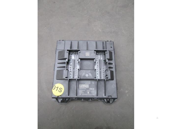 Usagé Ordinateur de bord Volkswagen Transporter Prix € 181,50 Prix TTC proposé par Autohandel P. Caron & Zoon B.V.