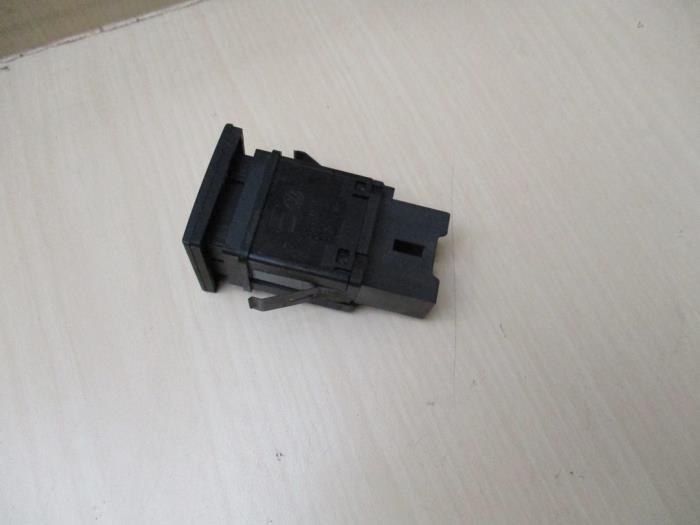 Rear window heating switch from a Volkswagen Transporter 2005