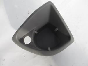 Used Cup holder Volkswagen Transporter Price € 24,20 Inclusive VAT offered by Autohandel P. Caron & Zoon B.V.
