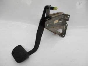 Used Brake pedal Volkswagen Crafter Price € 18,15 Inclusive VAT offered by Autohandel P. Caron & Zoon B.V.