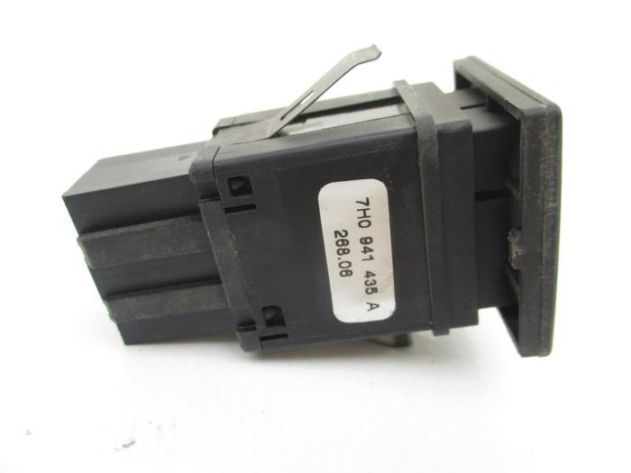Controlled-slip differential switch from a Volkswagen Transporter 2006