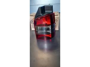 New Taillight lens, right Volkswagen Transporter T5 2.0 BiTDI DRF Price € 54,45 Inclusive VAT offered by Autohandel P. Caron & Zoon B.V.