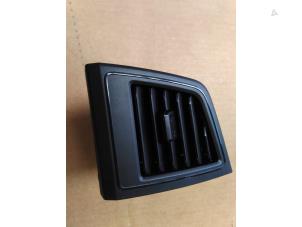 Used Dashboard vent Volkswagen Transporter Price € 30,25 Inclusive VAT offered by Autohandel P. Caron & Zoon B.V.