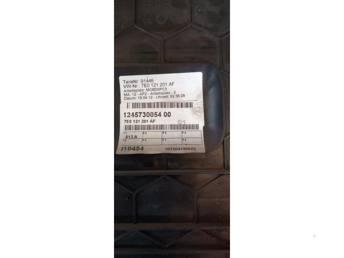 Cooling fans Volkswagen Transporter T5 2.0 TDI DRF 7E0121205B