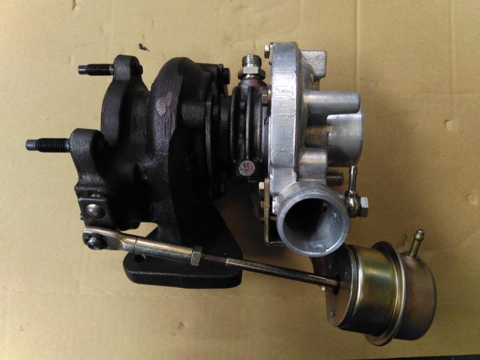 Révisé Turbo Audi 80 (B4) 1.9 TD Prix € 272,25 Prix TTC proposé par Autohandel P. Caron & Zoon B.V.