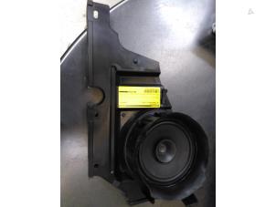 Used Speaker Volkswagen Transporter/Caravelle T6 2.0 TDI 150 Price € 51,43 Inclusive VAT offered by Autohandel P. Caron & Zoon B.V.