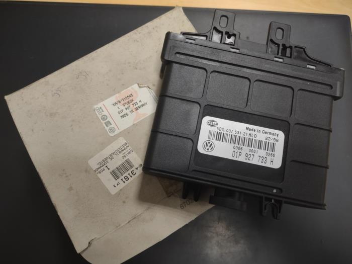 New Automatic gearbox computer Volkswagen Transporter T4 2.5 i Price € 786,50 Inclusive VAT offered by Autohandel P. Caron & Zoon B.V.