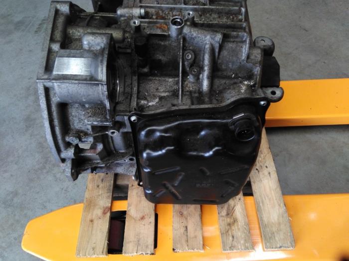 Getriebe van een Volkswagen Transporter T6 2.0 TDI DRF 2018