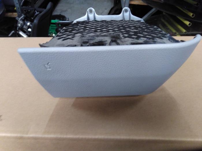 Volkswagen Transporter Cup holders stock | ProxyParts.com