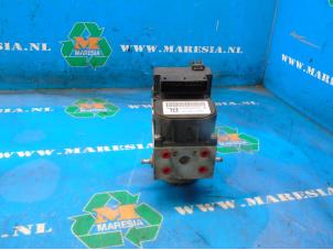Used ABS pump Kia Sorento I (JC) 2.5 CRDi 16V Price € 63,00 Margin scheme offered by Maresia Auto Recycling B.V.