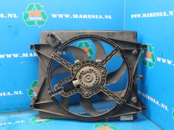 Używane Wentylator Opel Meriva (B) 1.4 16V Ecotec Cena € 68,25 Procedura marży oferowane przez Maresia Auto Recycling B.V.
